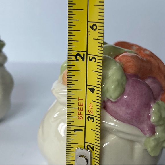 Vegetable Ceramic Salt & Pepper Shakers Ceramic EUC Sunflower Carrots Cabbages - Picture 11 of 13